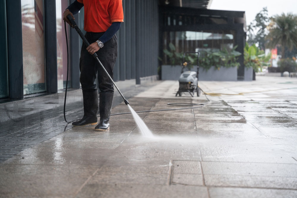 The Hidden Dangers of DIY High-Pressure Cleaning in Brisbane